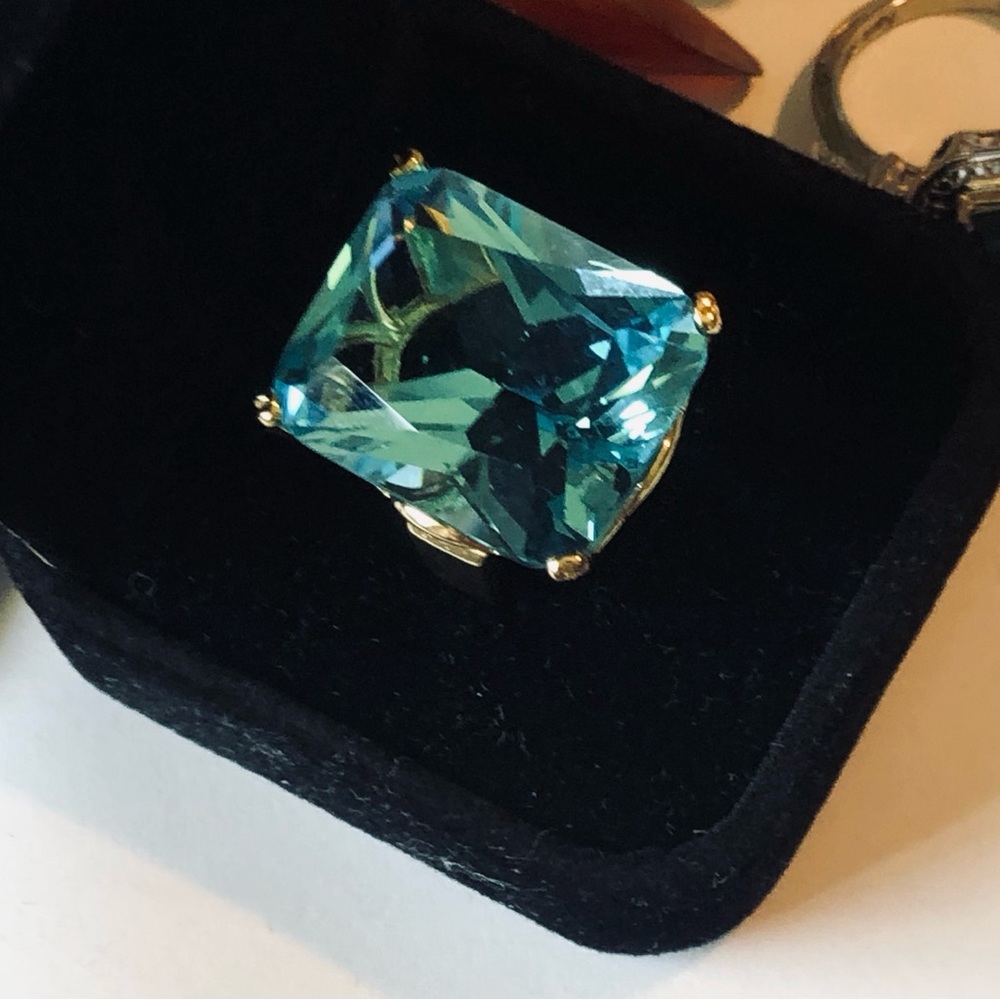 Last Mark Down - Stunning, Large aquamarine